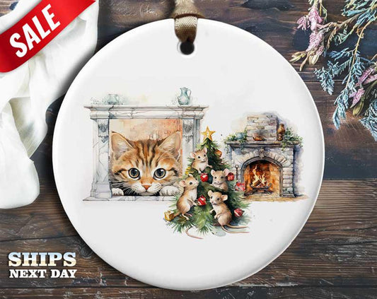 Funny Cat Watching Mice Christmas Ornament - Humorous Animal Holiday Gift, Unique Christmas Tree Decoration [O127]